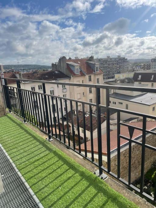 Appartement 3P Gare Terrasse Et Parking Prive Franconville  Exterior foto